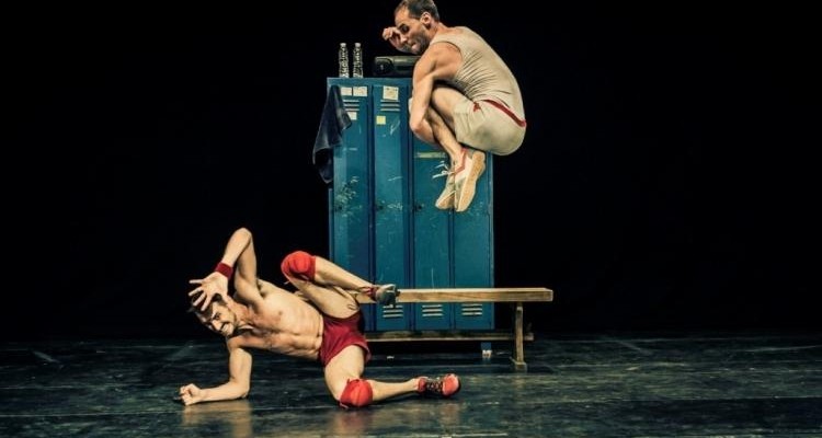 Un Poyo Rojo à Montréal Complètement Cirque