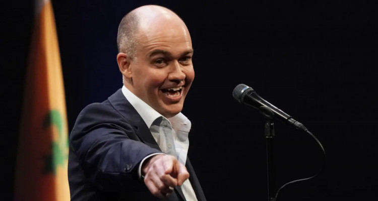 « Si je vous ai bien compris. Vous êtes en train de dire... », ou quand Guy Nantel méprise tout le monde... égal!