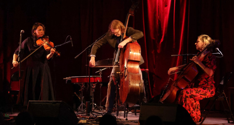 Lancement d’album | La symbiose Neufeld, Parry & Foon